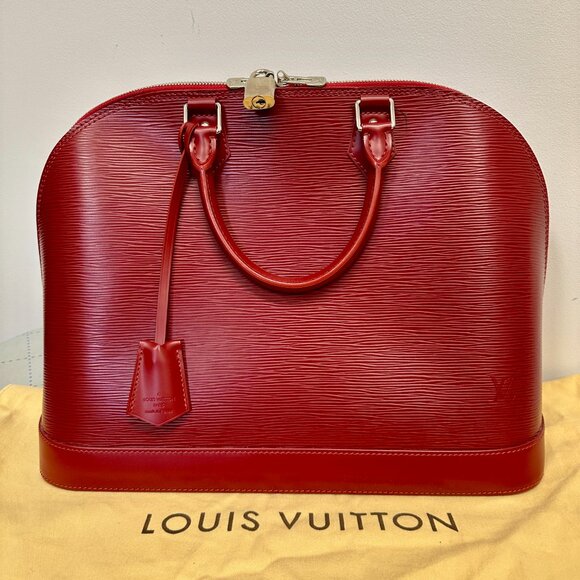 Timeless LV Alma GM in Rubis Red - Picture 2 of 12
